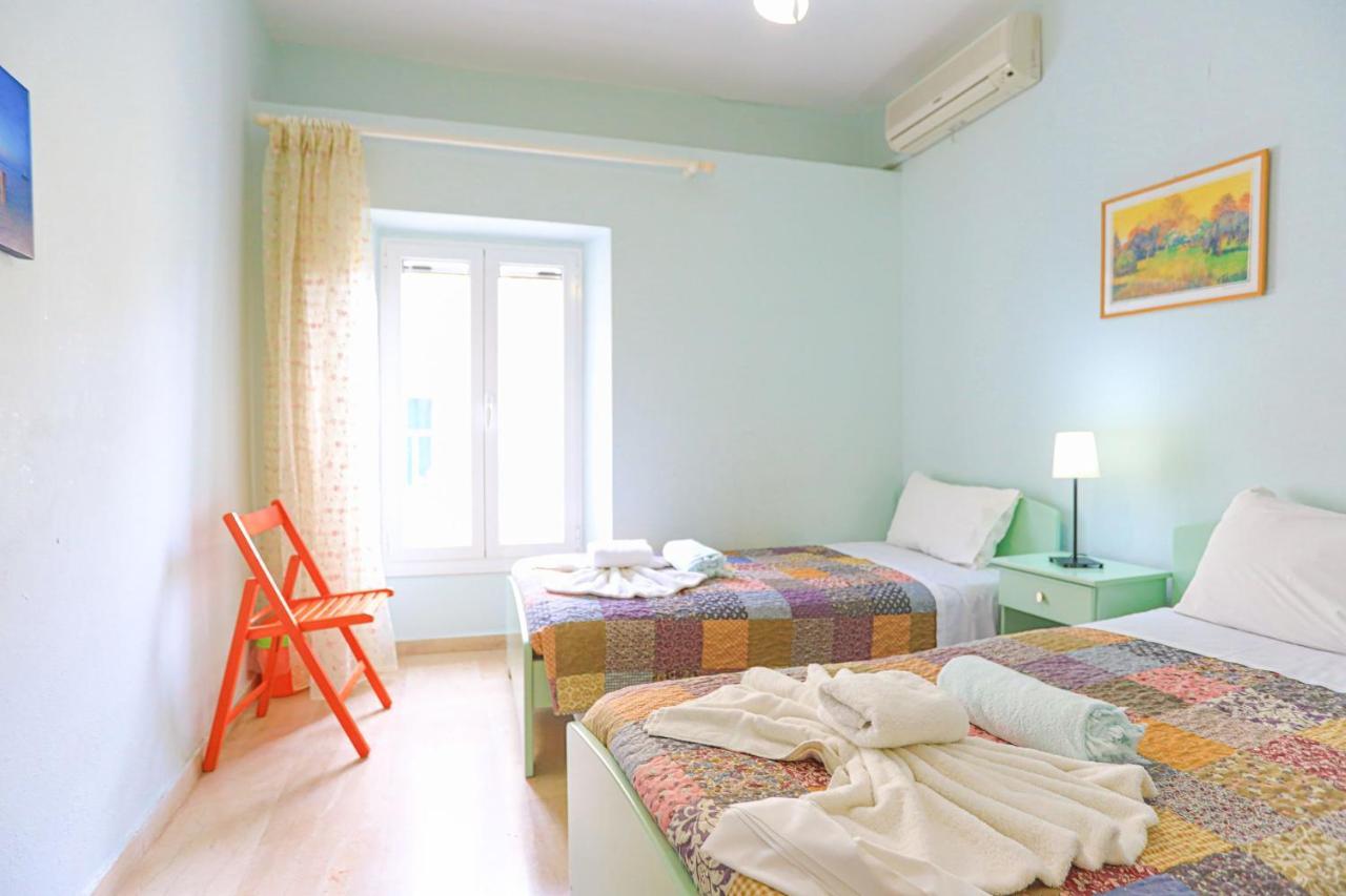Kaminaki Beachfront Apartments Ниссаки Экстерьер фото